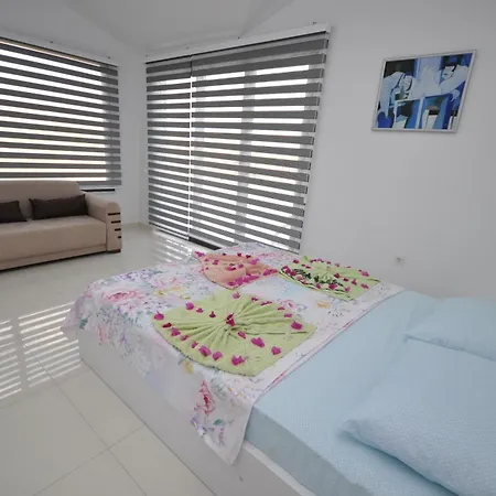 Nl Luxury Duplex In Aqua Apartament