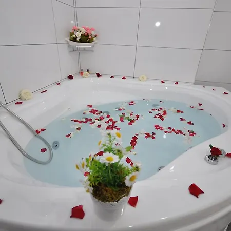 Nl Luxury Duplex In Aqua Apartament