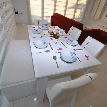 Nl Luxury Duplex In Aqua *